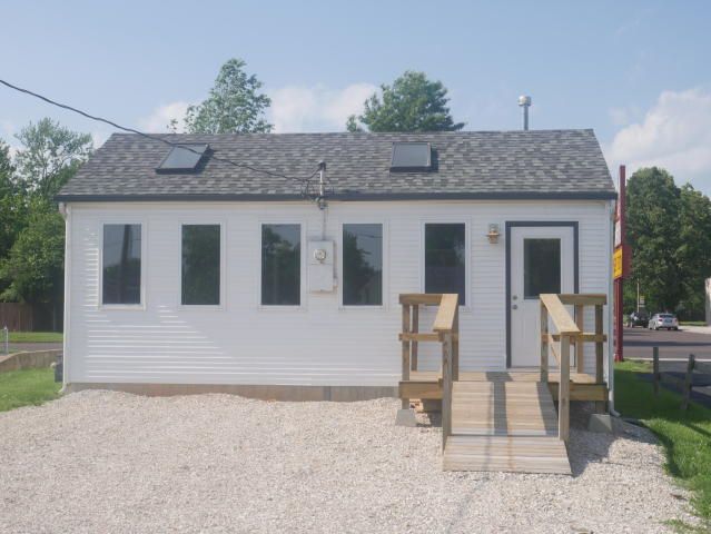531 E Cleveland Ave, Monett, MO 65708